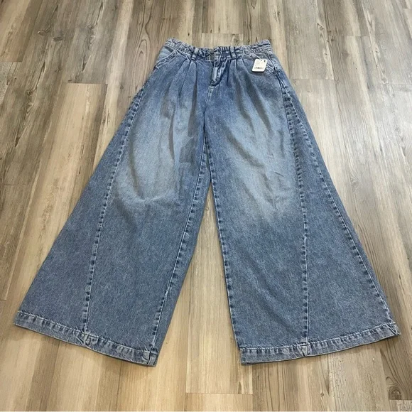 NWT - Free People Wide Leg Jeans - Picture 5 of 7